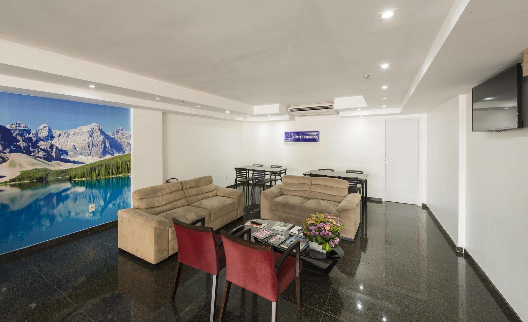 Hotel Express Arrey - Τερεζίνα Εξωτερικό φωτογραφία