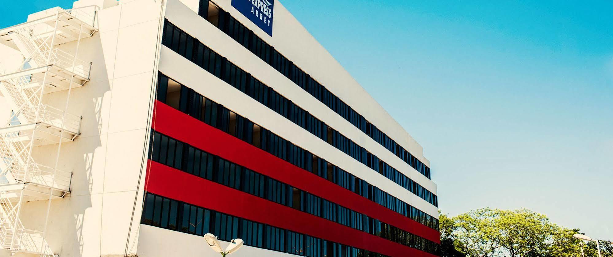 Hotel Express Arrey - Τερεζίνα Εξωτερικό φωτογραφία